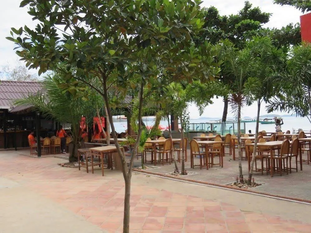 Two Easy Bungalow Preăh Sihanŭk Hotel