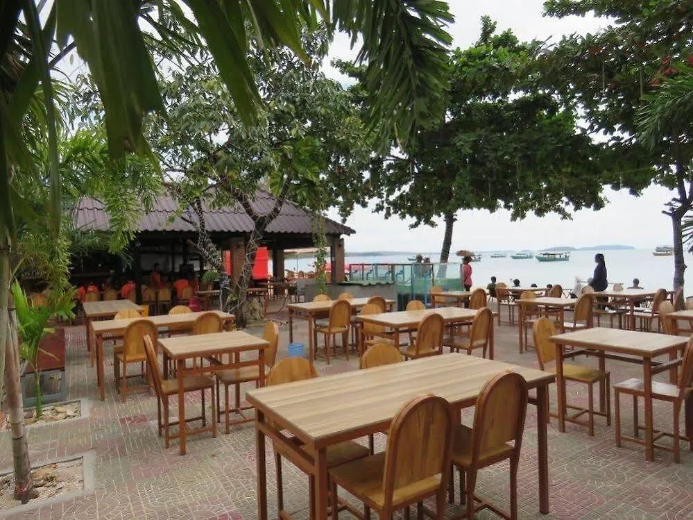 Two Easy Bungalow Preăh Sihanŭk