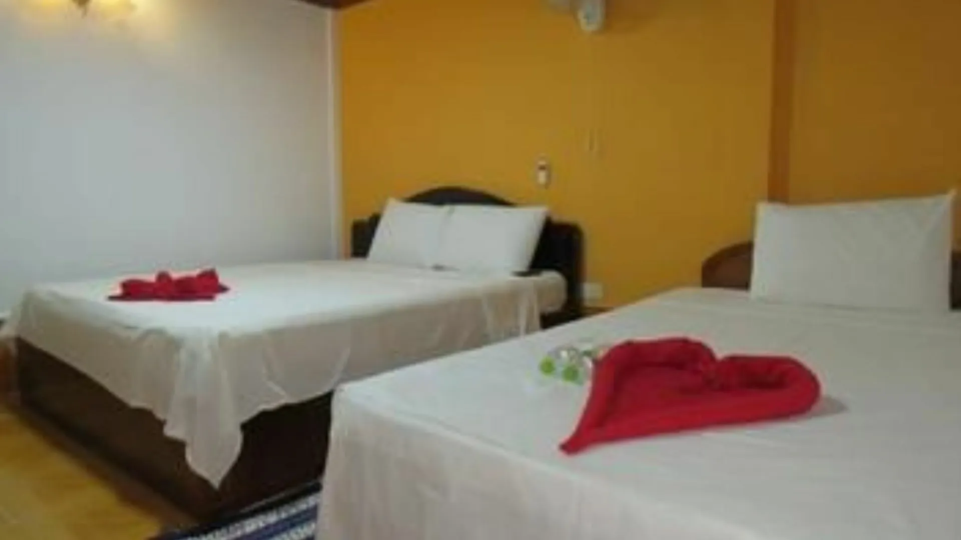 Two Easy Bungalow Sihanoukville 2*,  Cambodja
